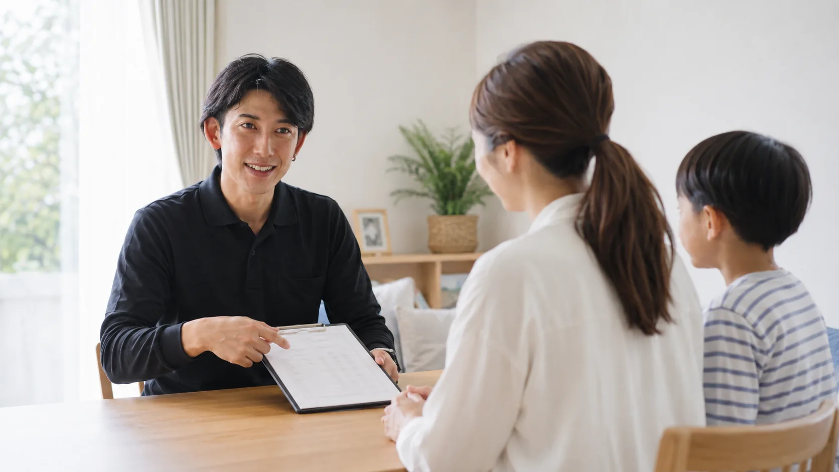 ヒアリング・作業内容・料金確認を行うClear Link代表 草場優